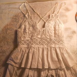 WHITE CROCHETED RUFFLED TOP